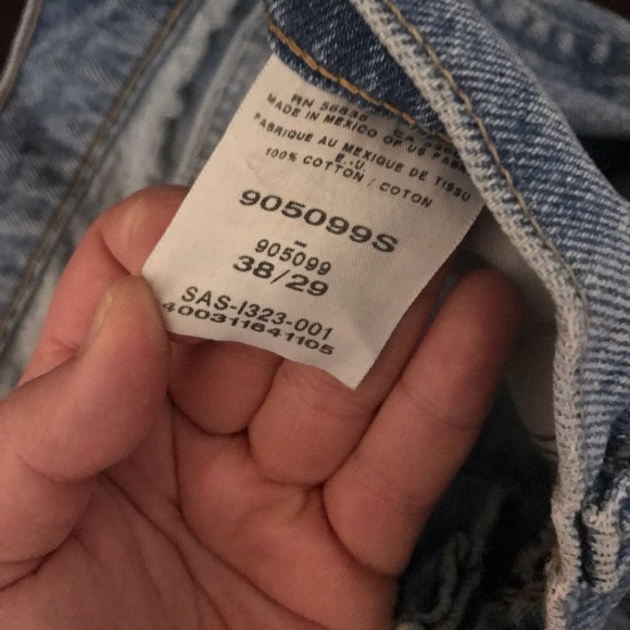 Cabelas Jeans Size 38 x 29 - Picture 3 of 3